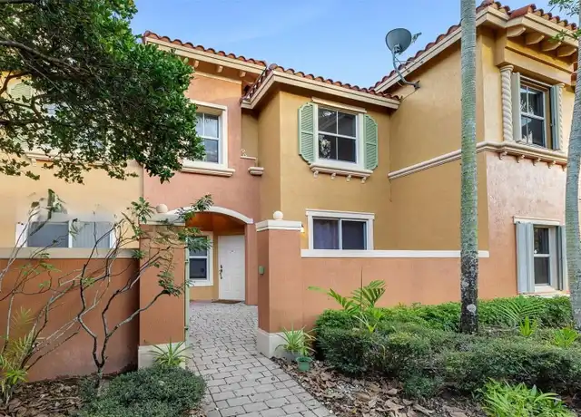 Property at 1062 SW 143rd Ave, Pembroke Pines, FL, 33027, 3 beds, 2.5 baths, [object Object]