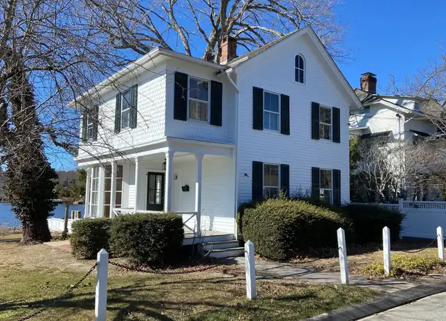 Property at 12 Scholes Ln, Essex, CT, 06426, 2 beds, 1.5 baths, [object Object]