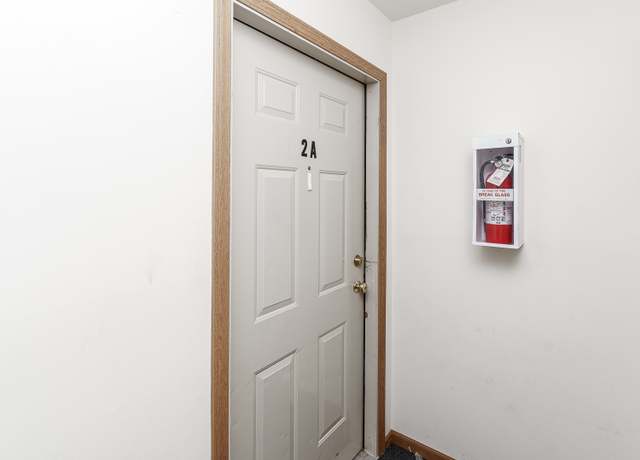 Photo of 1332 Cunat Ct Unit 2A, Lake in the Hills, IL 60156