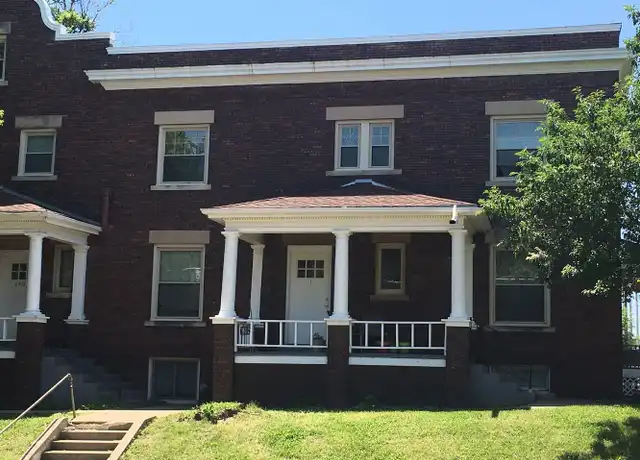 Property at 2917 Jackson St Unit 1, Omaha, NE, 68105, 2 beds, 1 bath, [object Object]