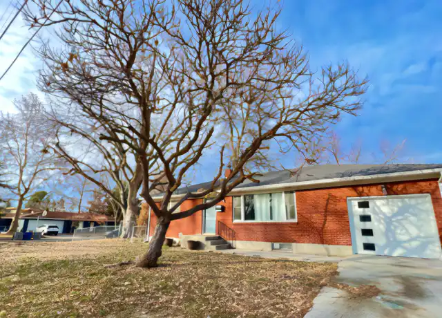 Property at 1518 W Howe St, Boise, ID, 83706, 4 beds, 2 baths, [object Object]