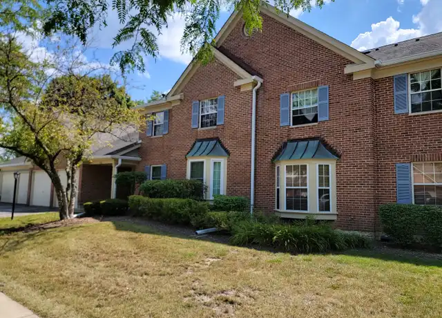 Property at 102 Stirling Ln Unit V1, Schaumburg, IL, 60194, 2 beds, 2 baths, [object Object]