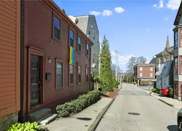 Property at 37 William St #1, Newport, RI, 02840, 2 beds, 1 bath, [object Object]
