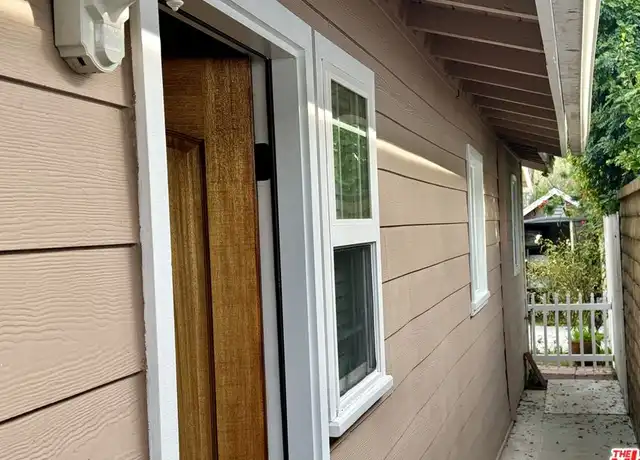 Property at 207 Avenue C Unit Cottage, Redondo Beach, CA, 90277, 1 bed, 1 bath, [object Object]