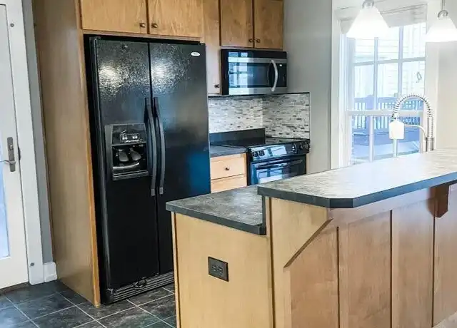 Property at 10606 Norton Commons Walk, Prospect, KY, 40059, 2 beds, 1.5 baths, [object Object]