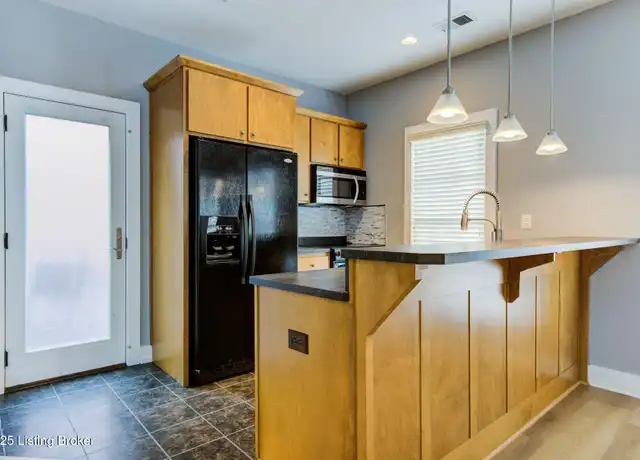 Property at 10606 Norton Commons Walk, Prospect, KY, 40059, 2 beds, 1.5 baths, [object Object]