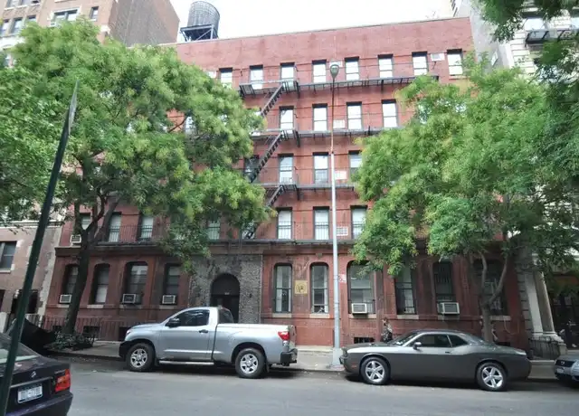 Property at 165 E 83rd St Unit 4G, New York, NY, 10028, 0 beds, 1 bath, [object Object]