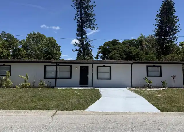 Property at 7555 37th Ave N, Saint Petersburg, FL, 33710, 4 beds, 2 baths, [object Object]