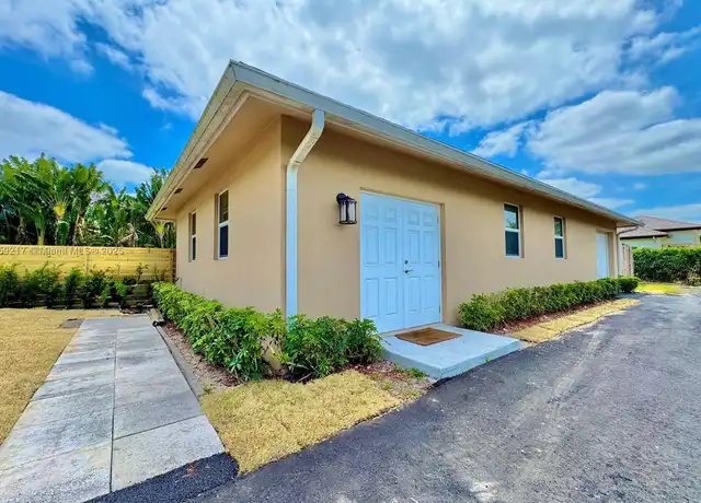 Property at 14450 SW 24th St #2, Davie, FL, 33325, 2 beds, 1 bath, [object Object]