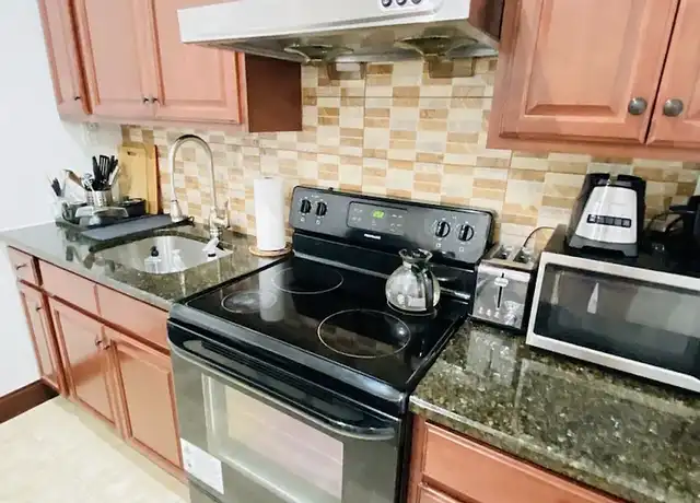 Property at 4428 Chestnut St Unit 2F, Philadelphia, PA, 19104, 1 bed, 1 bath, [object Object]