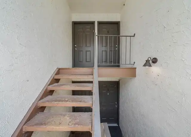 Property at 3926 Warwick Blvd, Kansas City, MO, 64111, 2 beds, 1 bath, [object Object]