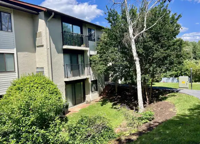Property at 32 Spring Ct, Charlottesville, VA, 22901, 2 beds, 1.5 baths, [object Object]