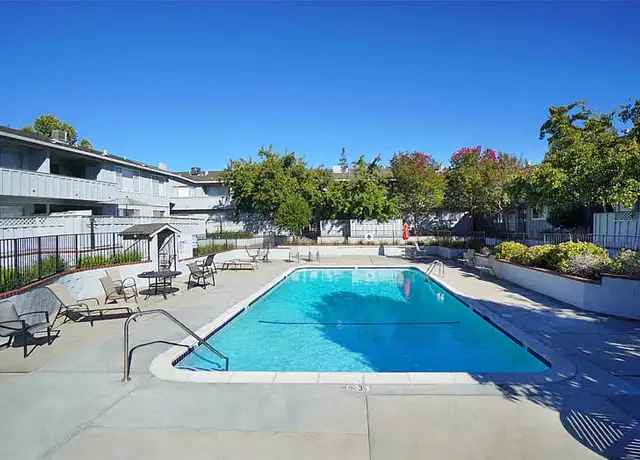 Photo of 696 Towle Way, Palo Alto, CA 94306