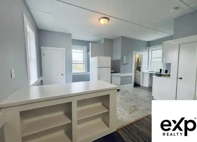 Property at 11 Park St, Peabody, MA, 01960, 1 bed, 1 bath, [object Object]