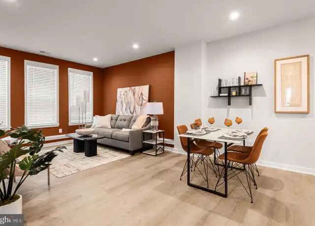 Property at 26 S York Rd Unit 101, Hatboro, PA, 19040, 2 beds, 1 bath, [object Object]