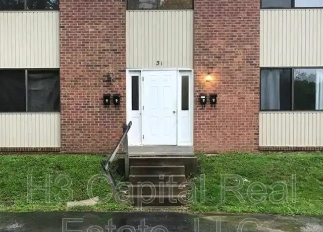 Property at 31 Rosehaven Dr Unit B, Belleville, IL, 62221, 1 bed, 1 bath, [object Object]