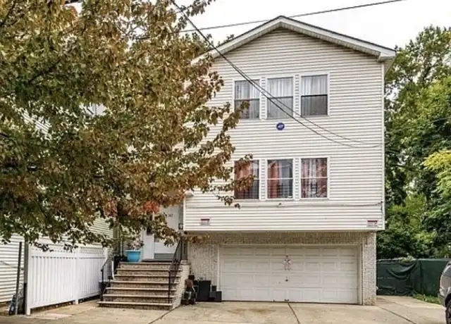 Property at 245-247 Hawthorne Ave, Newark, NJ, 07112, 3 beds, 2 baths, [object Object]