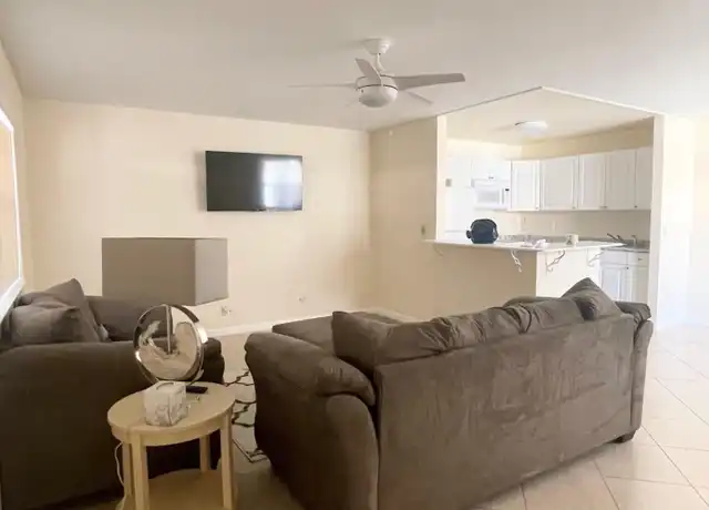 Property at 314 Saxony G, Delray Beach, FL, 33446, 1 bed, 1.5 baths, [object Object]