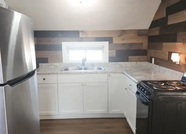 Property at 321 E Washington St Unit 2 Upper, Prairie du Chien, WI, 53821, 2 beds, 1 bath, [object Object]