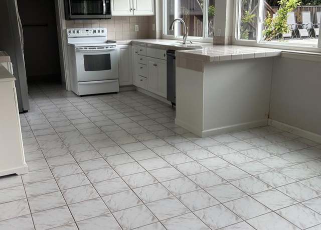 Photo of 432 Everett Dr Unit B, Danville, CA 94526