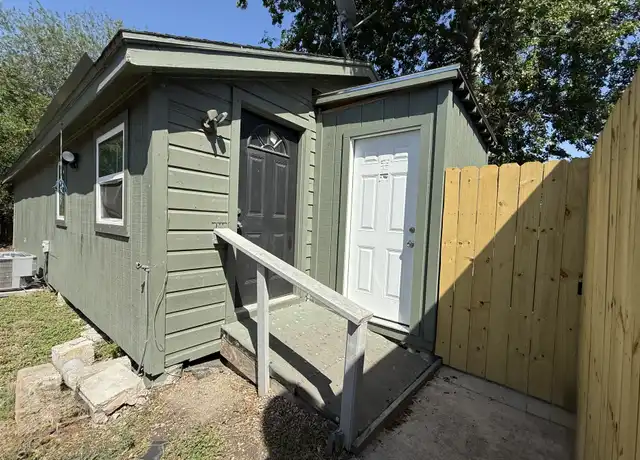 Property at 1606 16th St Unit 2, Corpus Christi, TX, 78404, 2 beds, 1 bath, [object Object]