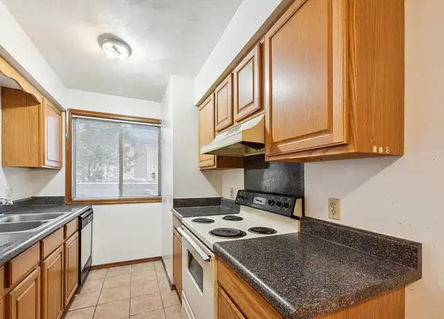 Property at Hiland Flatz - 2901 Mersey Ln, Lansing, MI, 48911, 1-2 bed, 1 bath, [object Object]