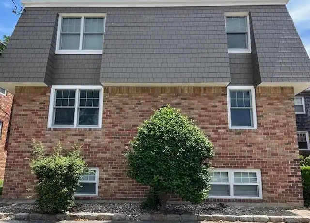 Property at 6 Inwood Rd Unit B, Port Washington, NY, 11050, 2 beds, 2.5 baths, [object Object]