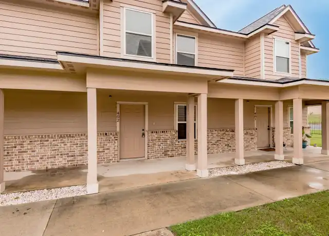Property at 2002 20th St Unit 402, Huntsville, TX, 77340, 2 beds, 2.5 baths, [object Object]