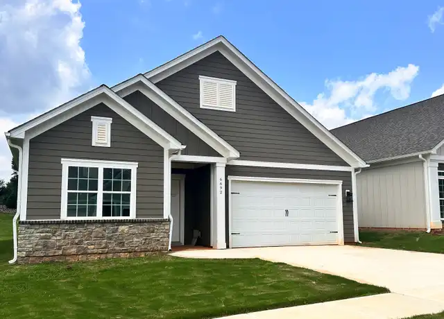 Property at 6692 Star Dr, Sherrills Ford, NC, 28673, 3 beds, 3 baths, [object Object]