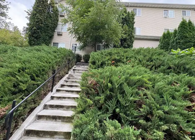 Property at 705 S Jefferson St Unit 10, Spokane, WA, 99204, 2 beds, 2 baths, [object Object]