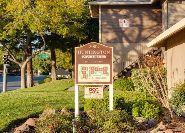 Photo of 2002 Huntington Dr, Chico, CA 95928