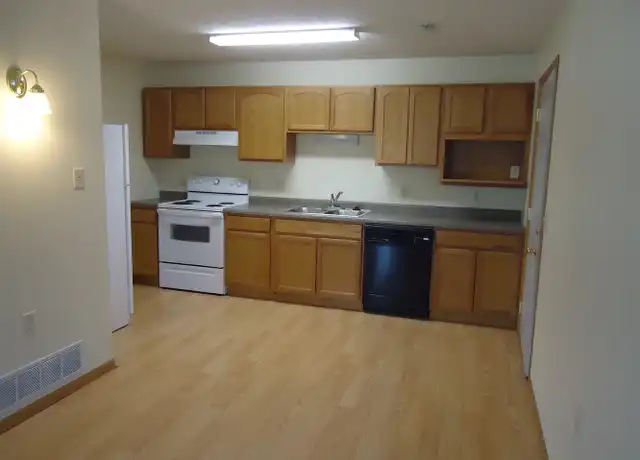 Property at 1080 E 20th St Unit 1080 A03, Crete, NE, 68333, 2 beds, 1 bath, [object Object]