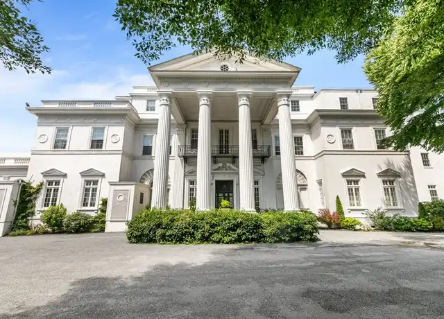 Property at 553 Bellevue Ave #14, Newport, RI, 02840, 1 bed, 1 bath, [object Object]