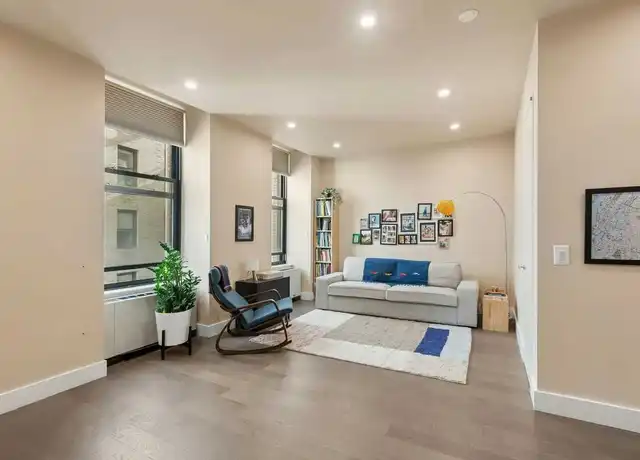 Property at 9 Broad St Unit 9E, New York, NY, 10005, 2 beds, 1 bath, [object Object]