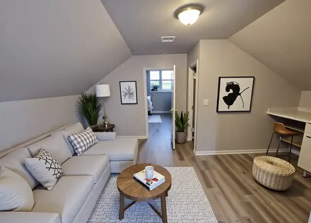 Property at 1719 W Craig Pl, San Antonio, TX, 78201, 1 bed, 1 bath, [object Object]