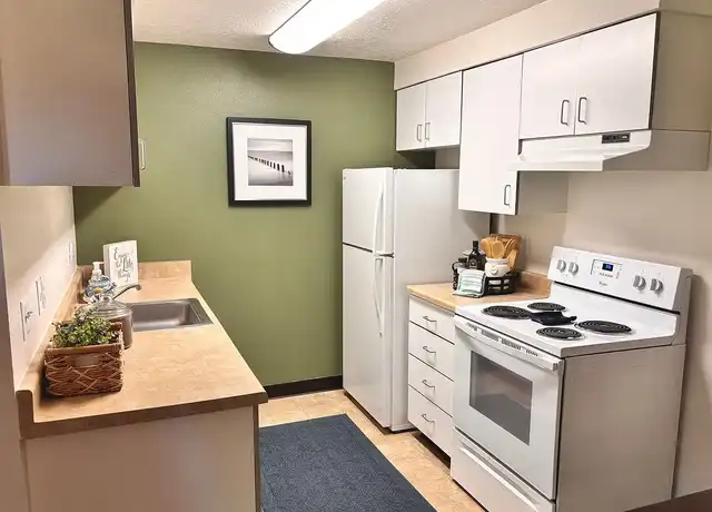 Property at The Heights Apartments - 8057 SE Monroe St, Portland, OR, 97222, 2 beds, 1 bath, [object Object]
