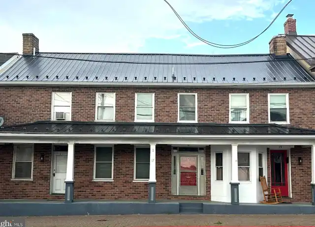 Property at 17 S Main St, Boonsboro, MD, 21713, 2 beds, 1 bath, [object Object]