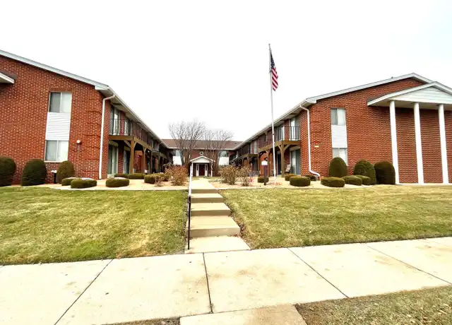 Property at 10610 W Oklahoma Ave Unit 27, West Allis, WI, 53227, 1 bed, 1 bath, [object Object]