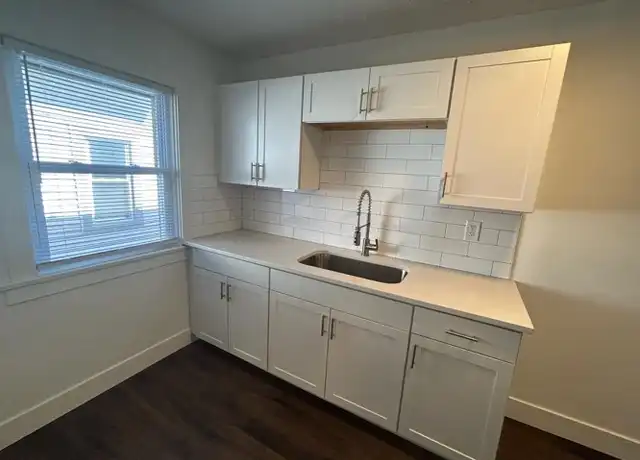 Property at 1681 Lincoln Ave Unit 03B, Lakewood, OH, 44107, 1 bed, 1 bath, [object Object]