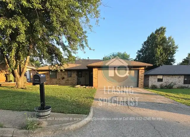 Property at 412 Linda Ln, Yukon, OK, 73099, 3 beds, 2 baths, [object Object]