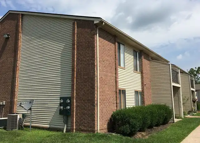 Property at Deer Park Apartments - 2002 Deer Park Cir, Crestwood, KY, 40014, 2-3 beds, 1-2 bath, [object Object]