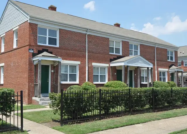 Photo of 869 36th St, Newport News, VA 23607