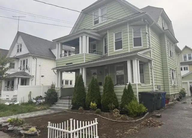 Property at 65 Palm St Unit 2nd Floor, Bridgeport, CT, 06610, 3 beds, 1 bath, [object Object]
