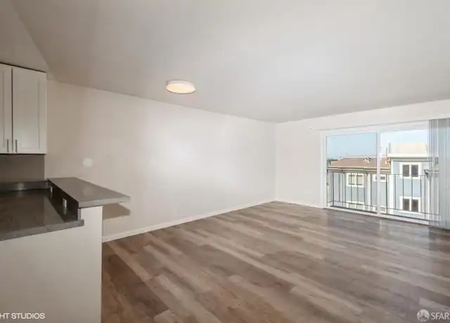 Property at 646 Corbett Ave Unit 305, San Francisco, CA, 94114, 1 bed, 1 bath, [object Object]
