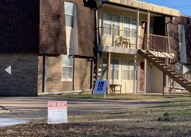 Property at 1111 W 10th St Unit 1111-01, Coffeyville, KS, 67337, 1 bed, 1 bath, [object Object]