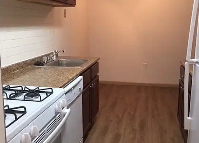 Property at Rockwood Manor - 35 Grimes Rd, Rocky Hill, CT, 06067, 2 beds, 1.5 baths, [object Object]