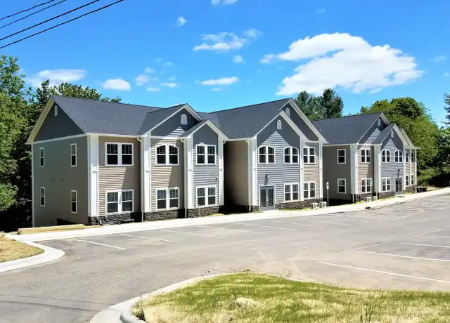 Property at 102 Academy St Unit 102, Jefferson, NC, 28640, 2 beds, 1 bath, [object Object]