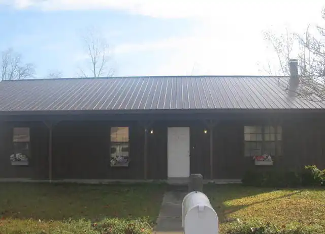 Property at 2202 Mustang St, Deridder, LA, 70634, 3 beds, 2 baths, [object Object]