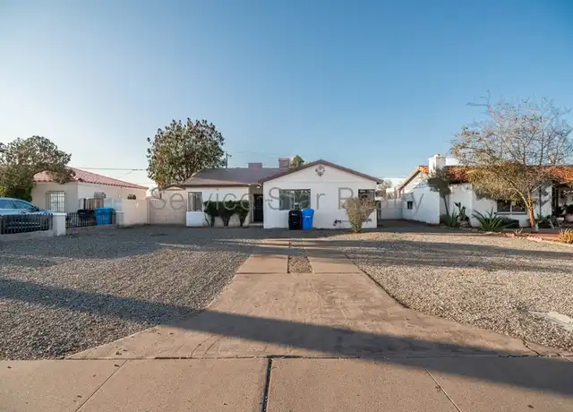 Property at 1706 E Almeria Rd, Phoenix, AZ, 85006, 4 beds, 1 bath, [object Object]