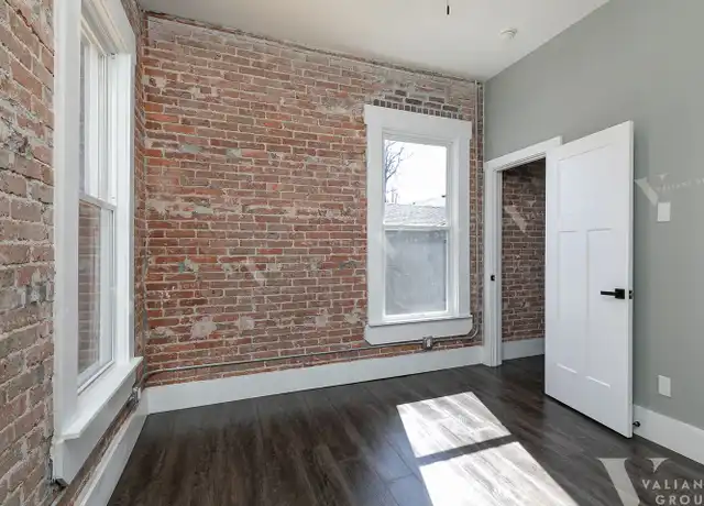 Property at 806 South Ave Unit 4, Springfield, MO, 65806, 1 bed, 1 bath, [object Object]